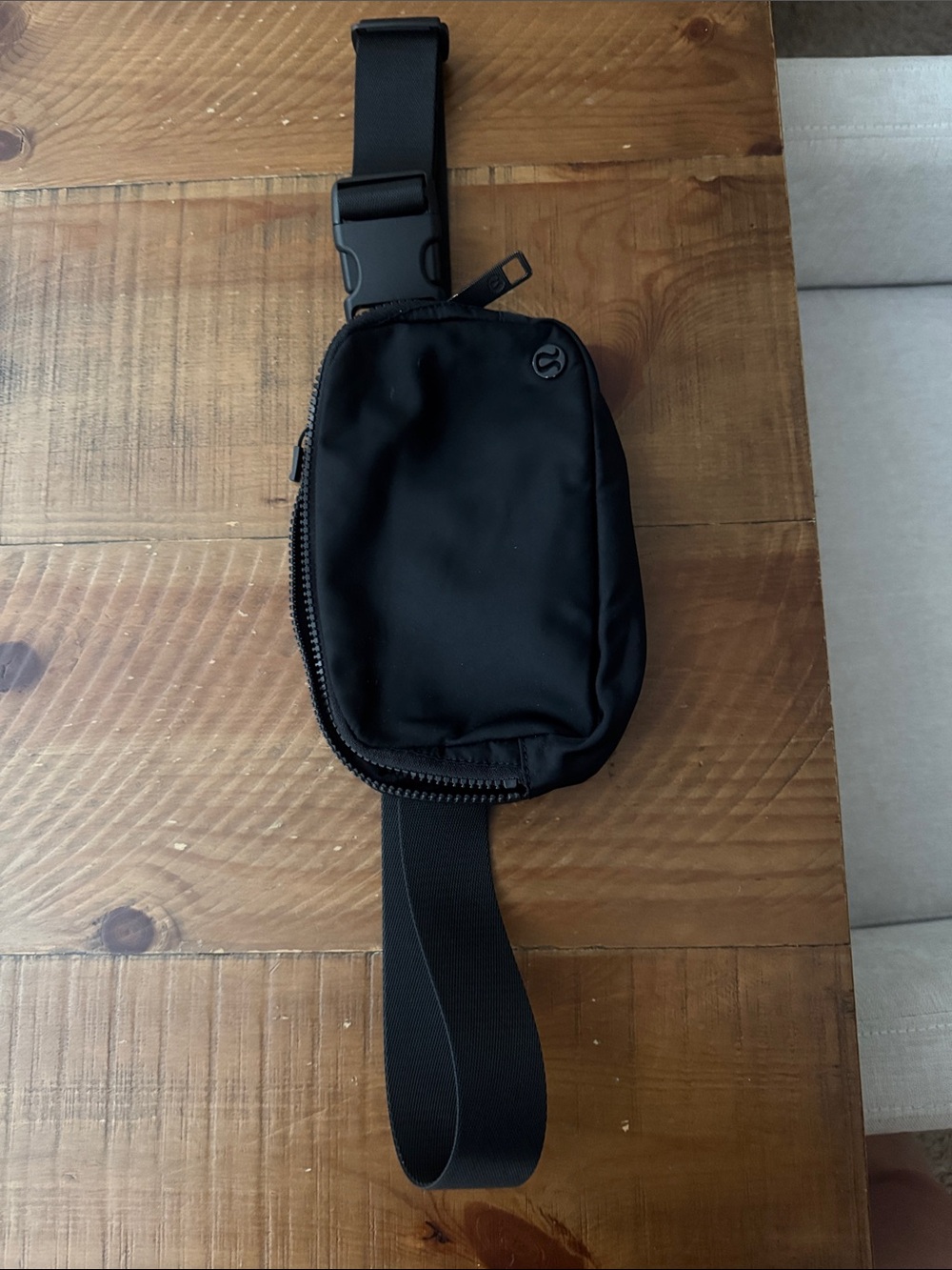 Lululemon Everywhere Belt Bag with Extendable Pouch – Black